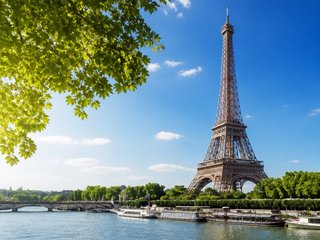 🗼 Architecture